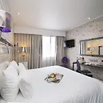 酒店 1er 4*