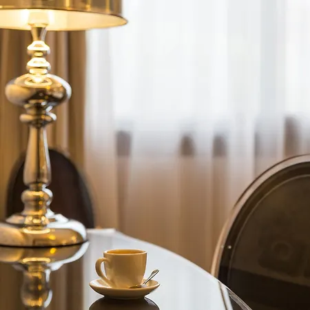 1er فندق رويل-مالميزون