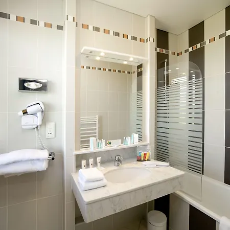 Hotel 1er Rueil-Malmaison
