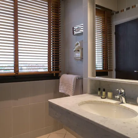 1er 4* Rueil-Malmaison
