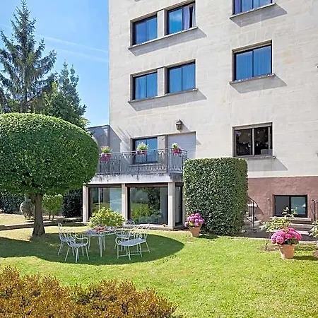 Hotel 1er Rueil-Malmaison
