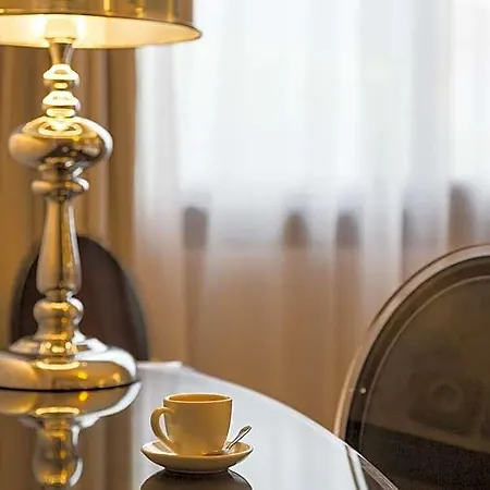 1er Hotel