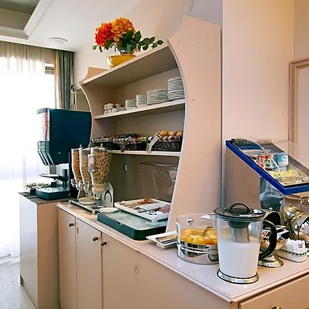 Hotel 1er 4*