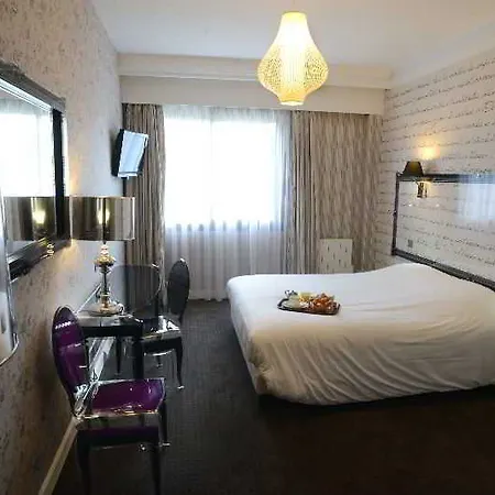 1er Hotel 4*