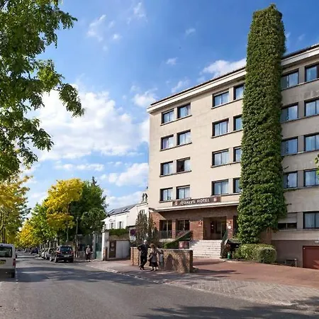 Hotel 1er 4*